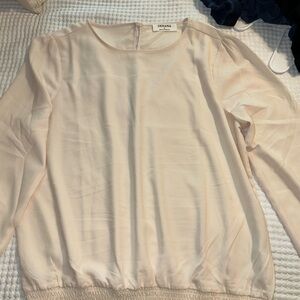 Women’s long sleeve dressy top